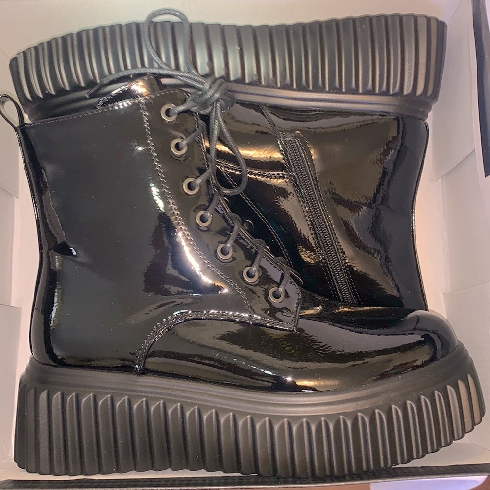 Dolls Kill Unilady Black Patent Platform Boots Size 8